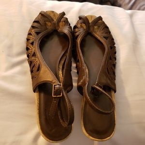 Predictions Sandals